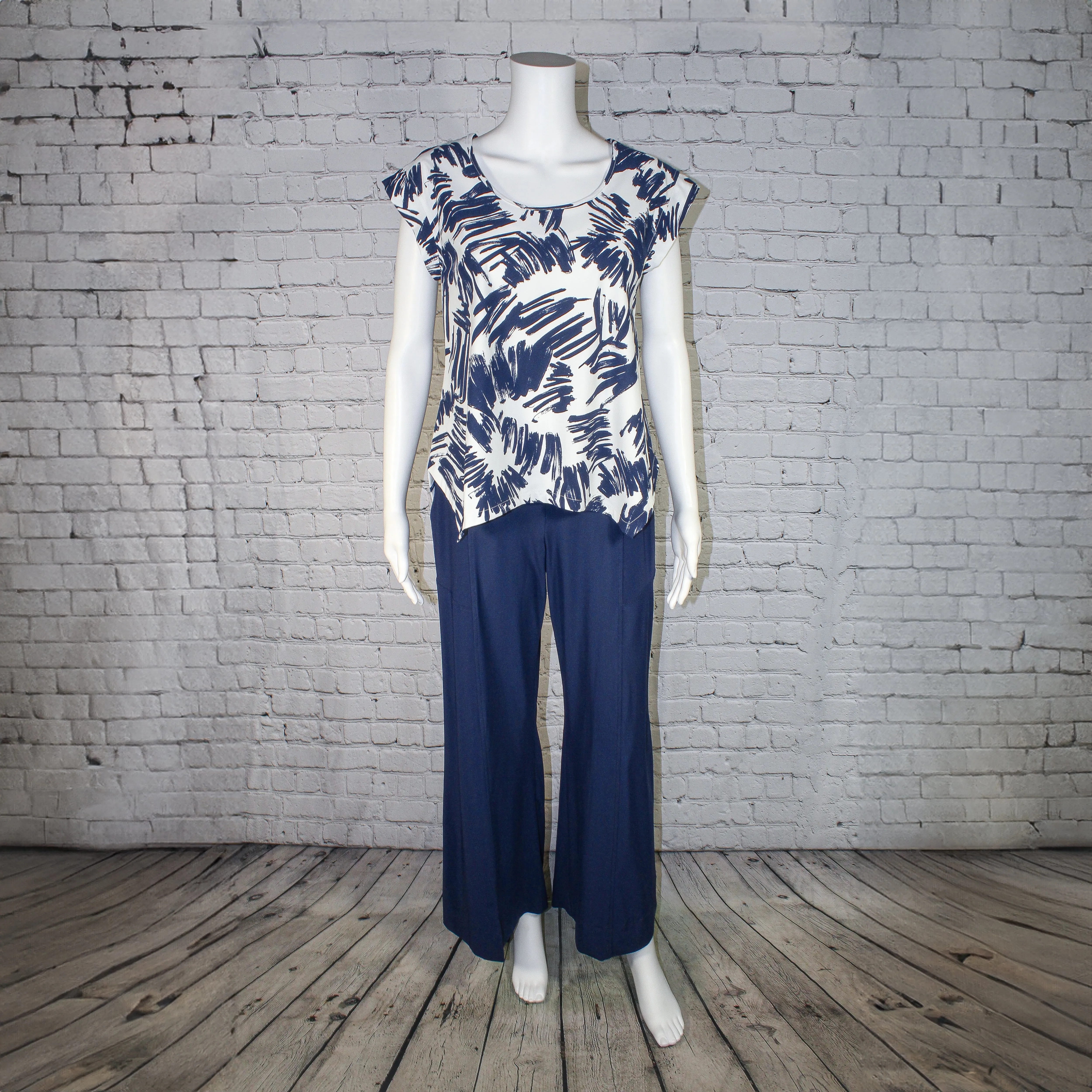 SALE! Metier Top in Prussian Flutter by Porto