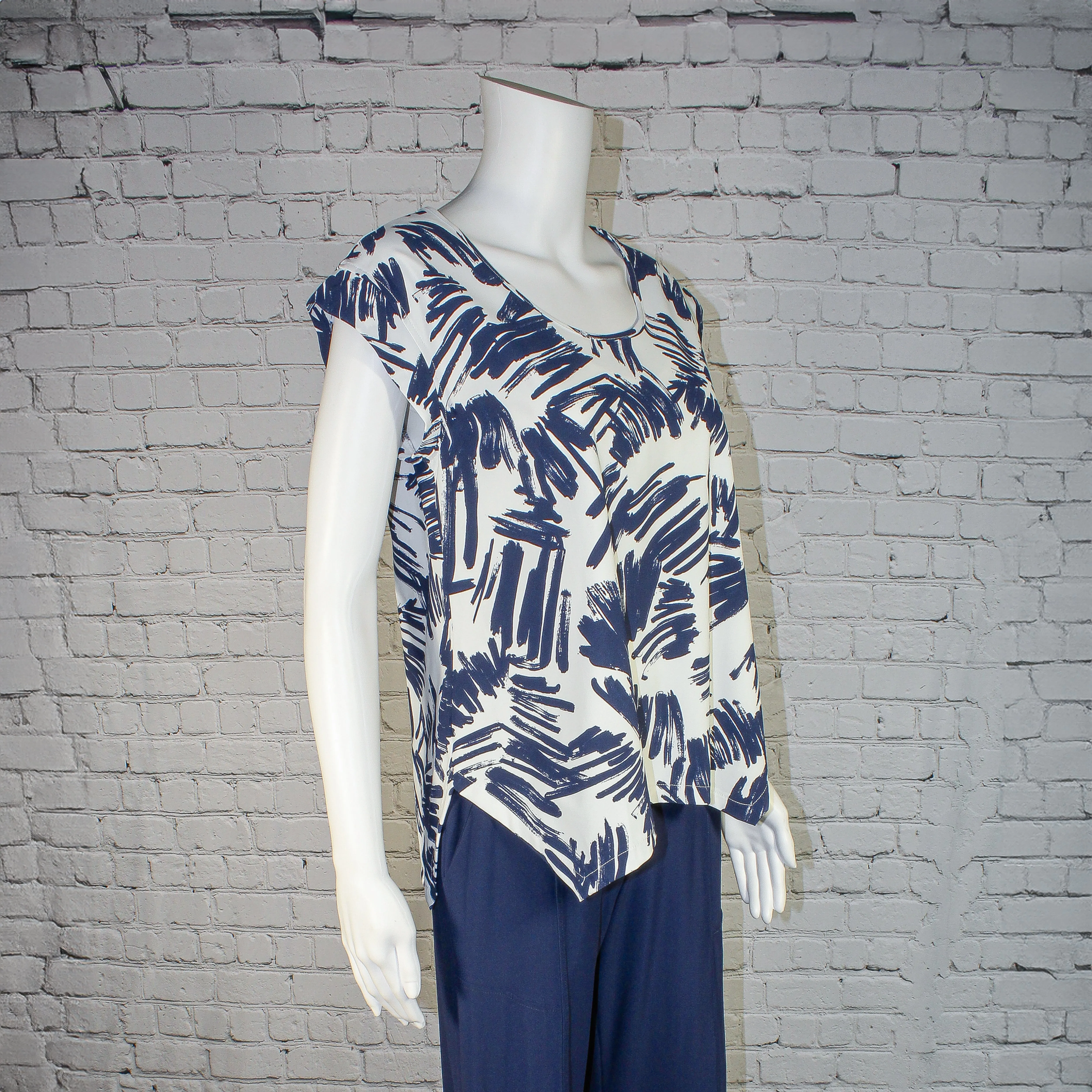 SALE! Metier Top in Prussian Flutter by Porto