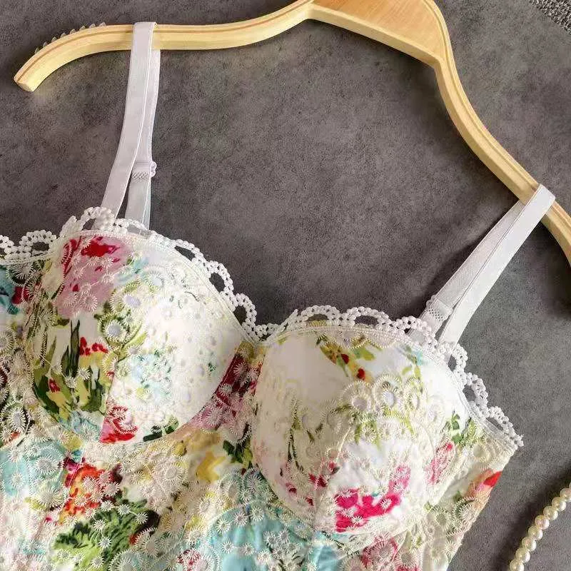 Sexy Cropped Top With Fish Bone Corset