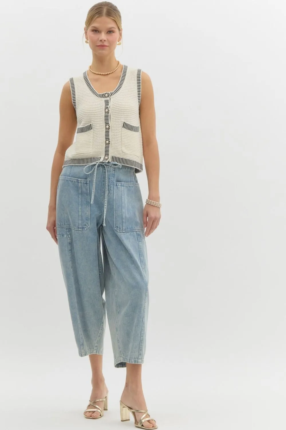 Sleeveless Pearl Buttoned Vest {Cream}