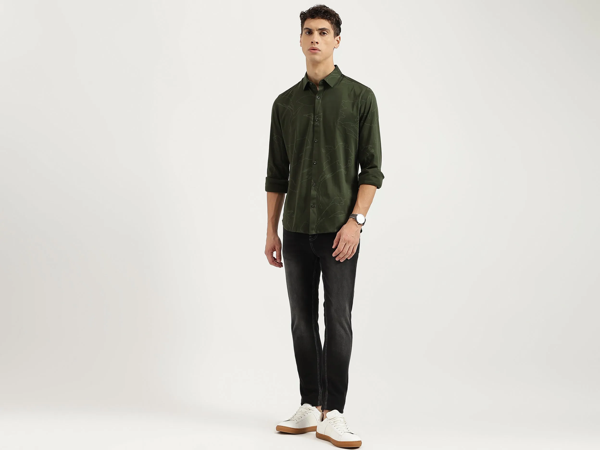 Slim Fit Spread Collar Printed Shirts