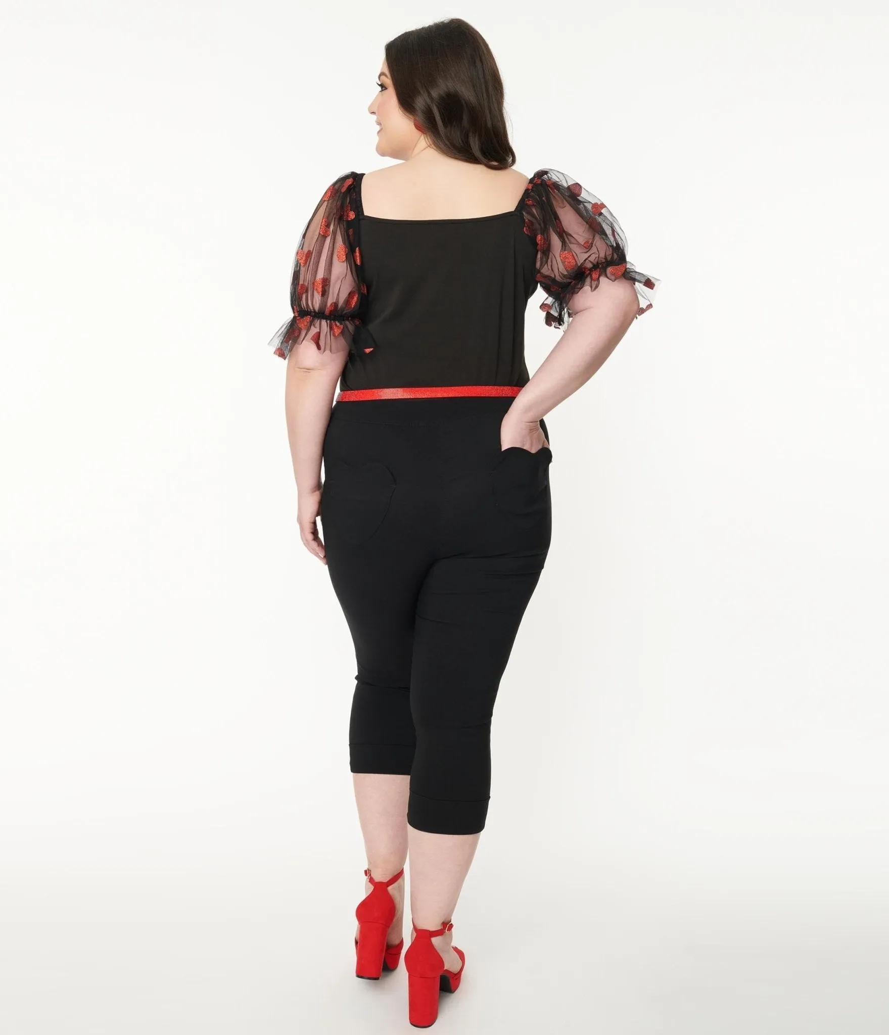 Smak Parlour Plus Size Black Heart Pocket Smarty Pants Capris