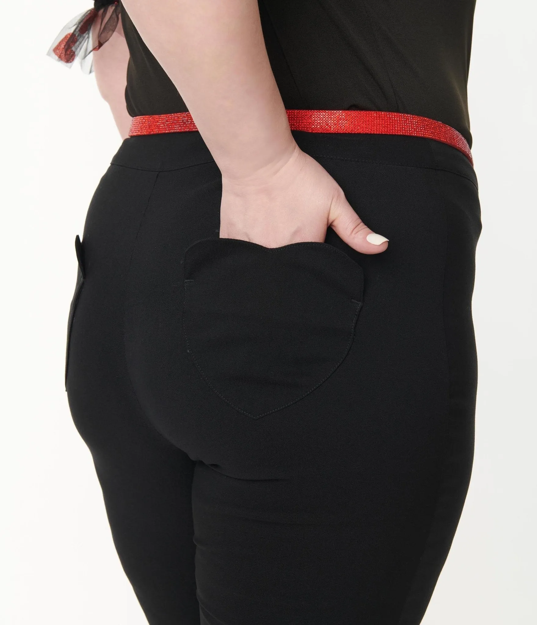Smak Parlour Plus Size Black Heart Pocket Smarty Pants Capris