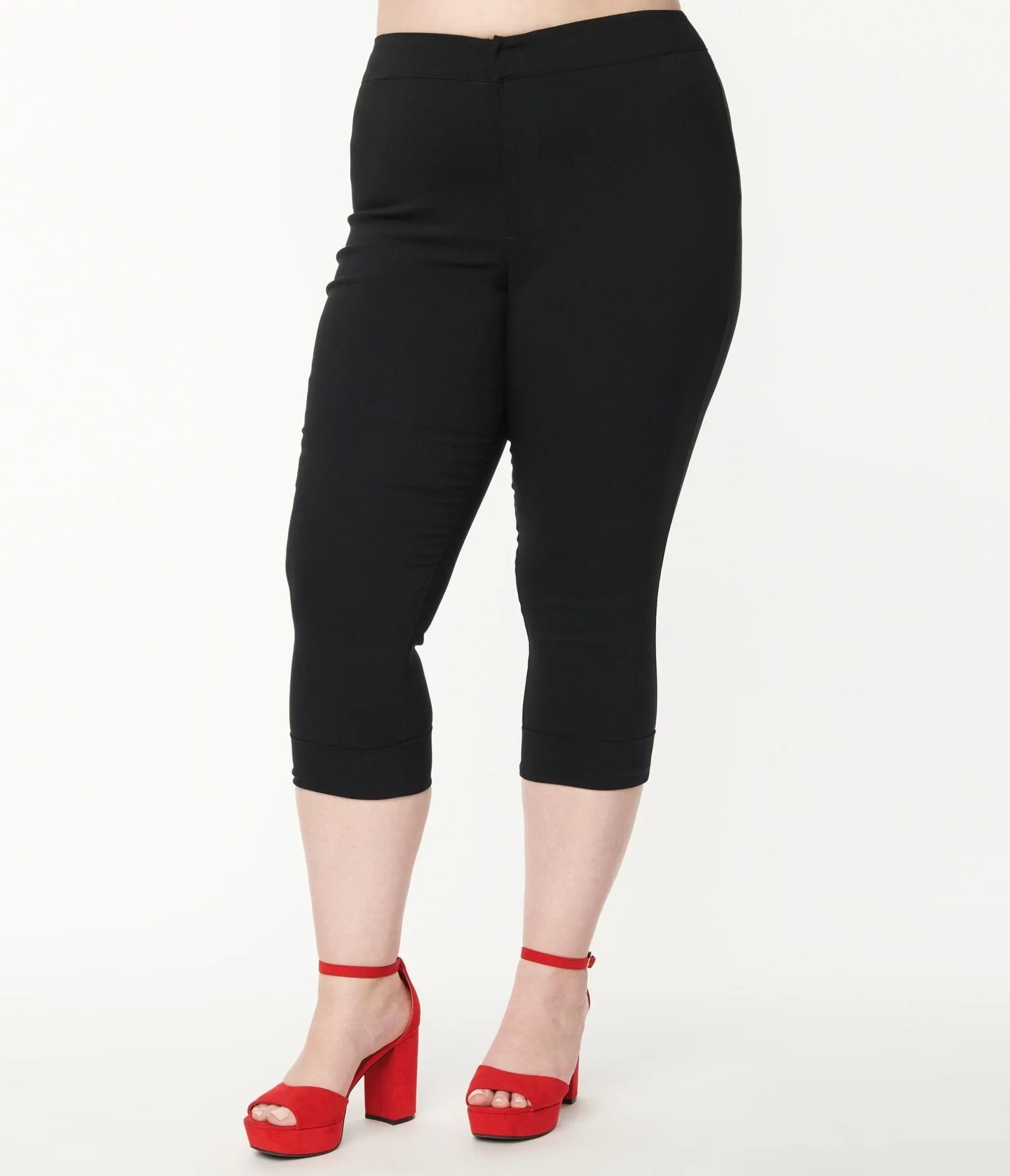 Smak Parlour Plus Size Black Heart Pocket Smarty Pants Capris