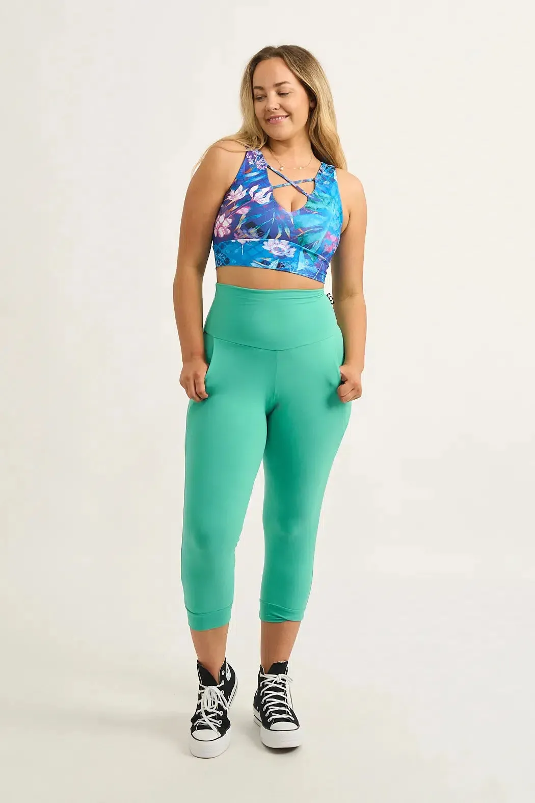 Soft To Touch Jogger Capris W/ Pockets - Jade