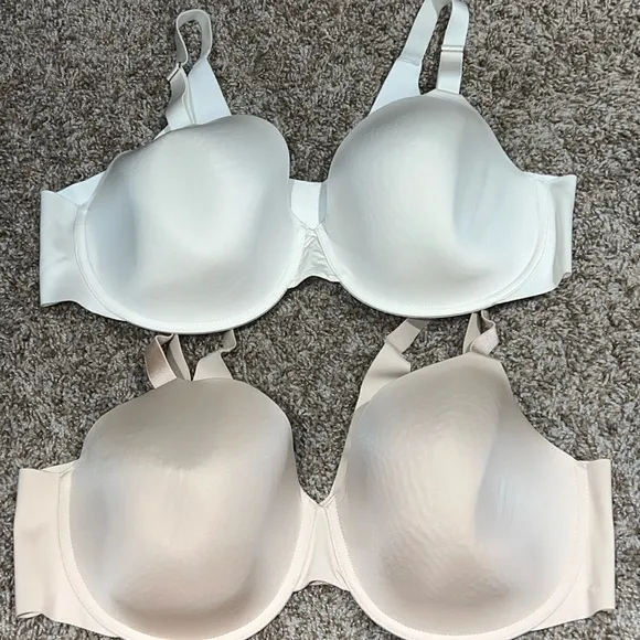 Soma Vanishing 360 Perfect Coverage 42D Pale Sand and Warm Amber
