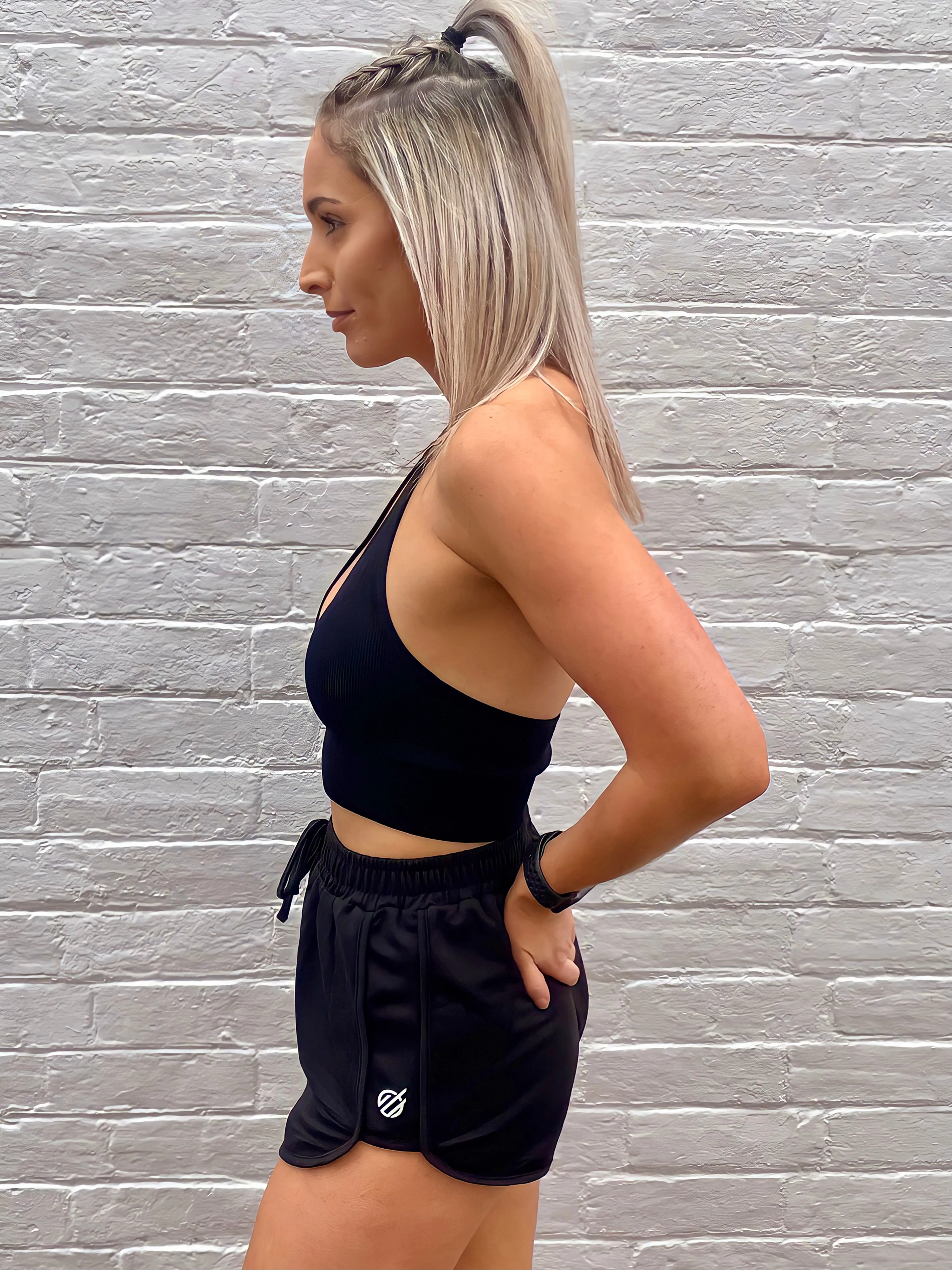 STAPLE SHORTS in BLACK