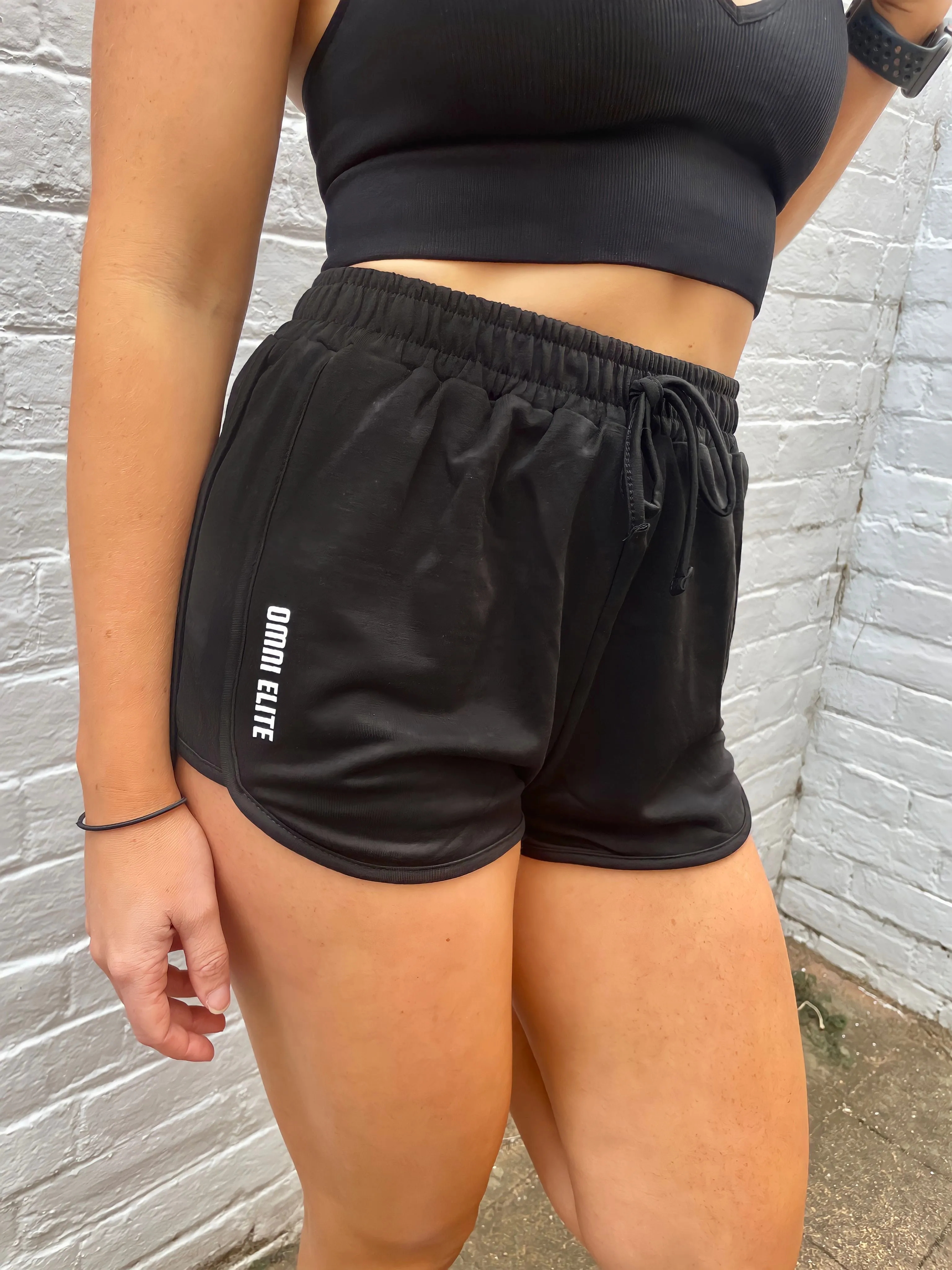 STAPLE SHORTS in BLACK