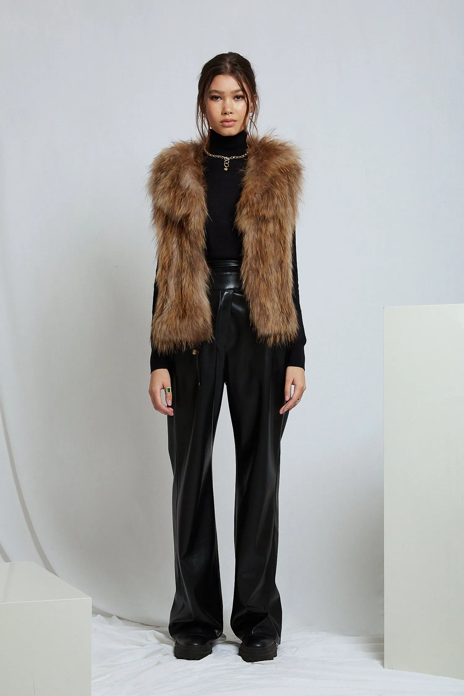 Sylvie Cropped Fur Vest in Natural