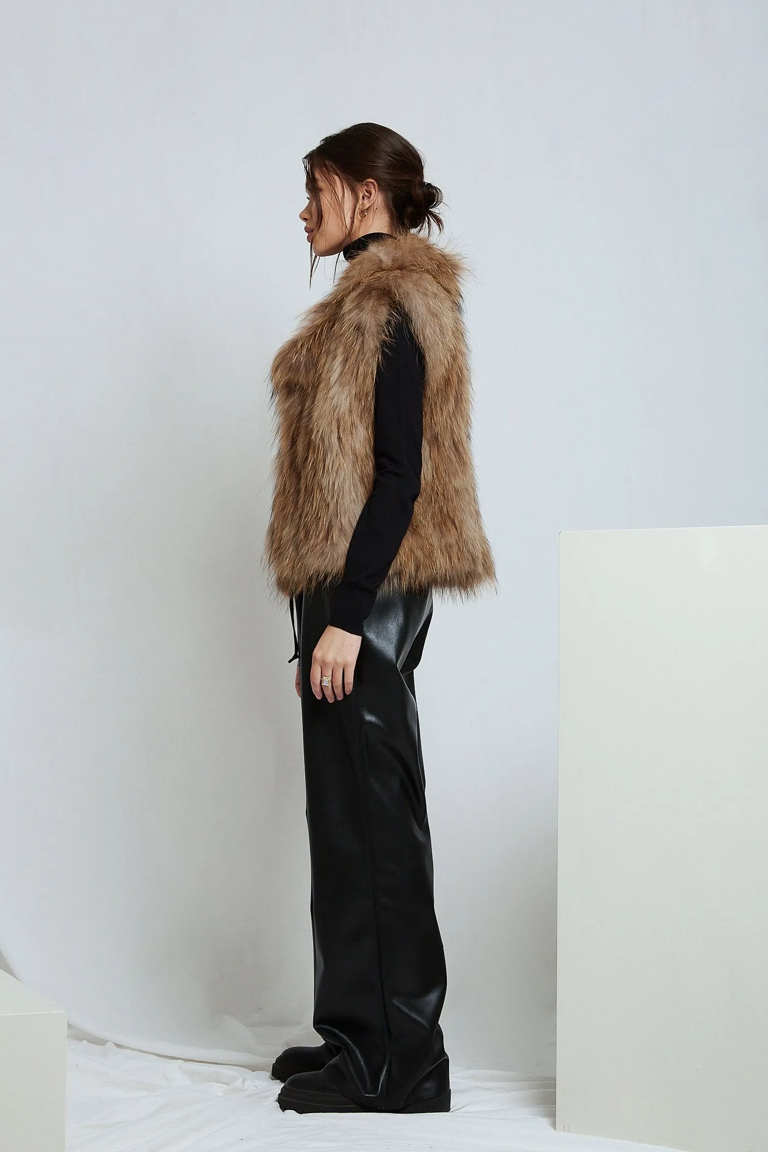 Sylvie Cropped Fur Vest in Natural