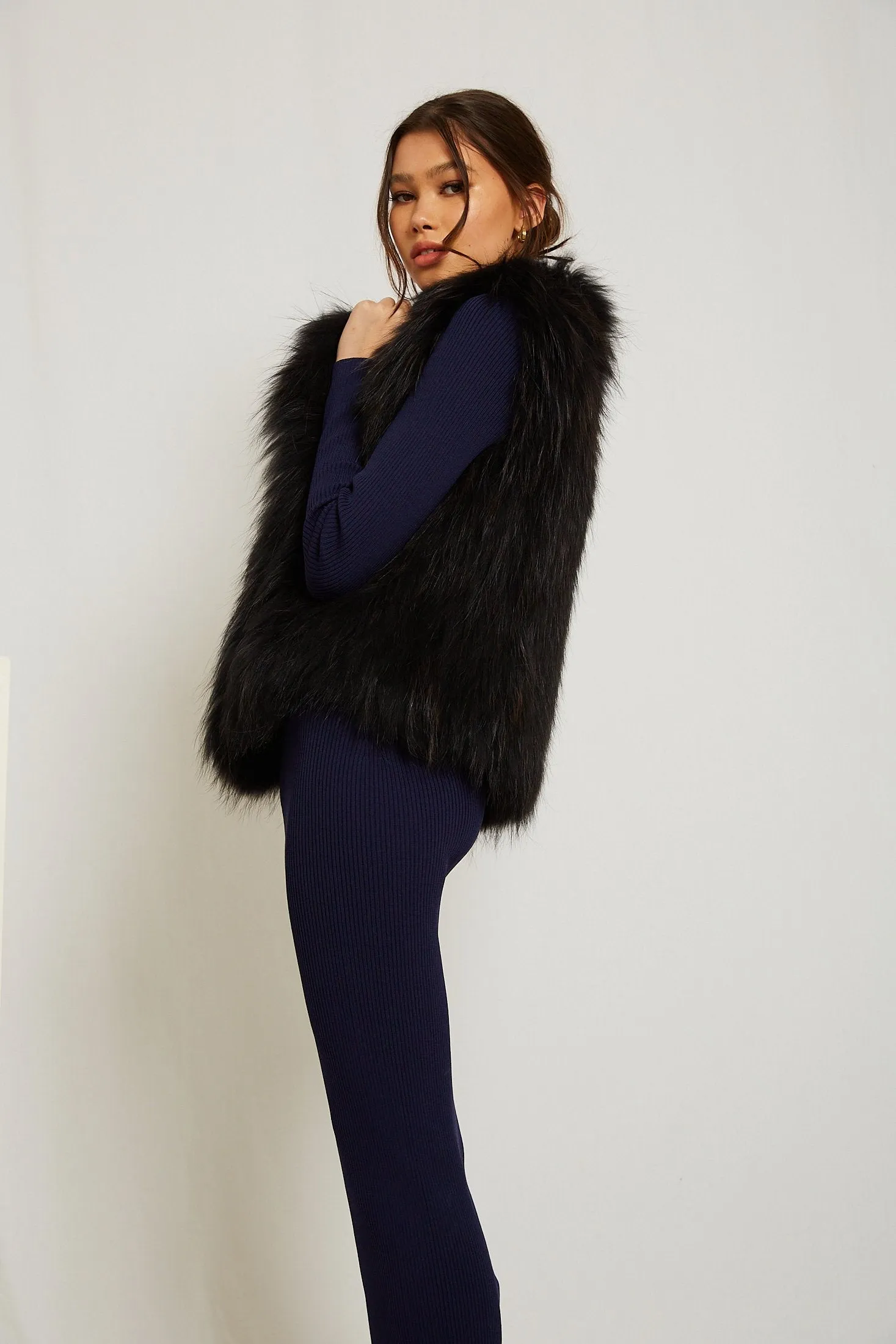 Sylvie Cropped Fur Vest in Onyx