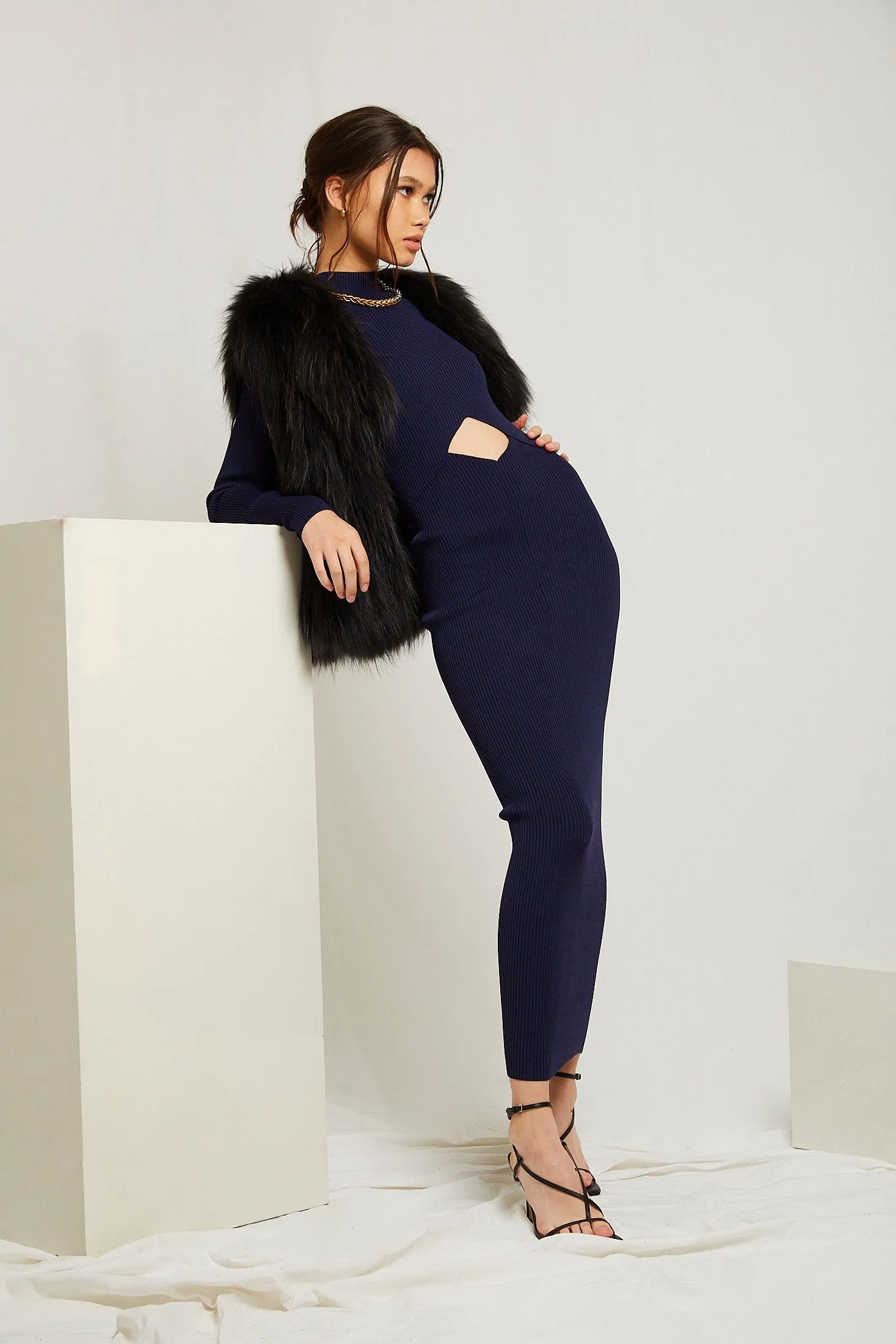 Sylvie Cropped Fur Vest in Onyx