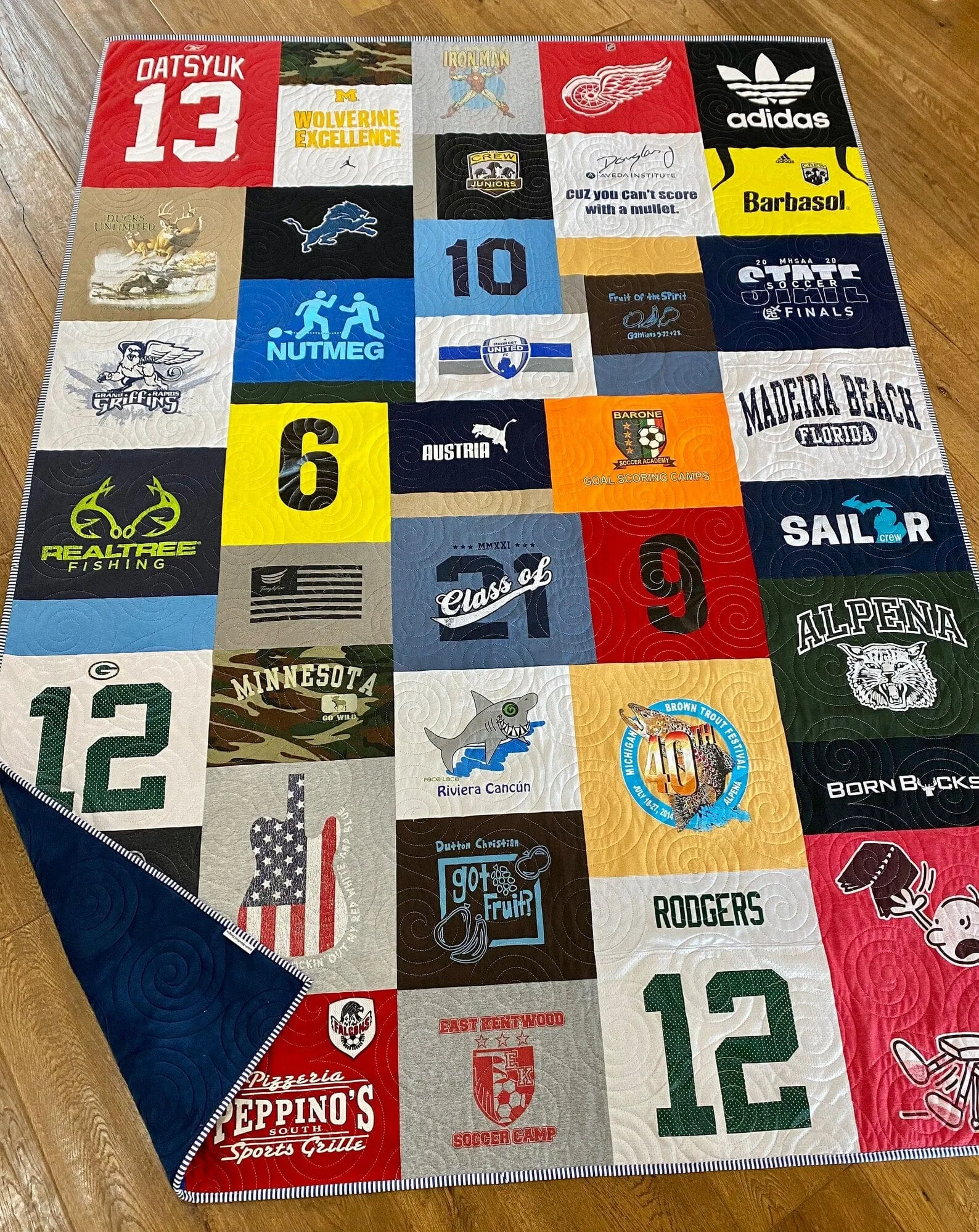 T-Shirt Quilt DEPOSIT Custom Memory Blanket Graduation Gift Tee Handmade Keepsake Personalized Modern Design Sport Clothing College Birthday