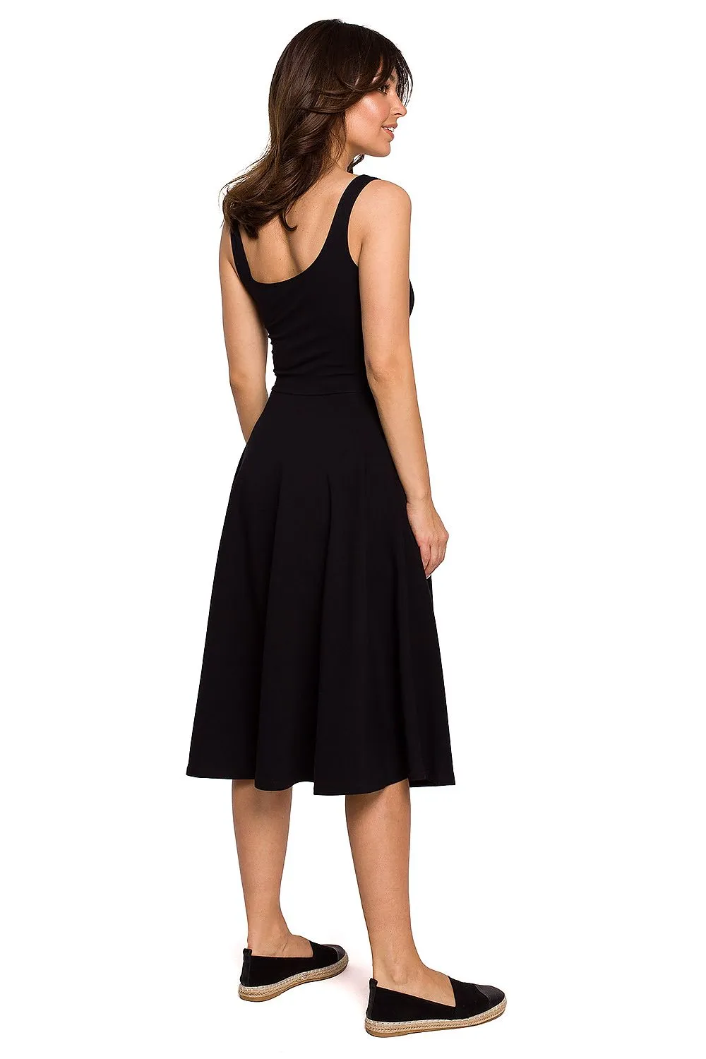 Wavy Flared Pocket Dress